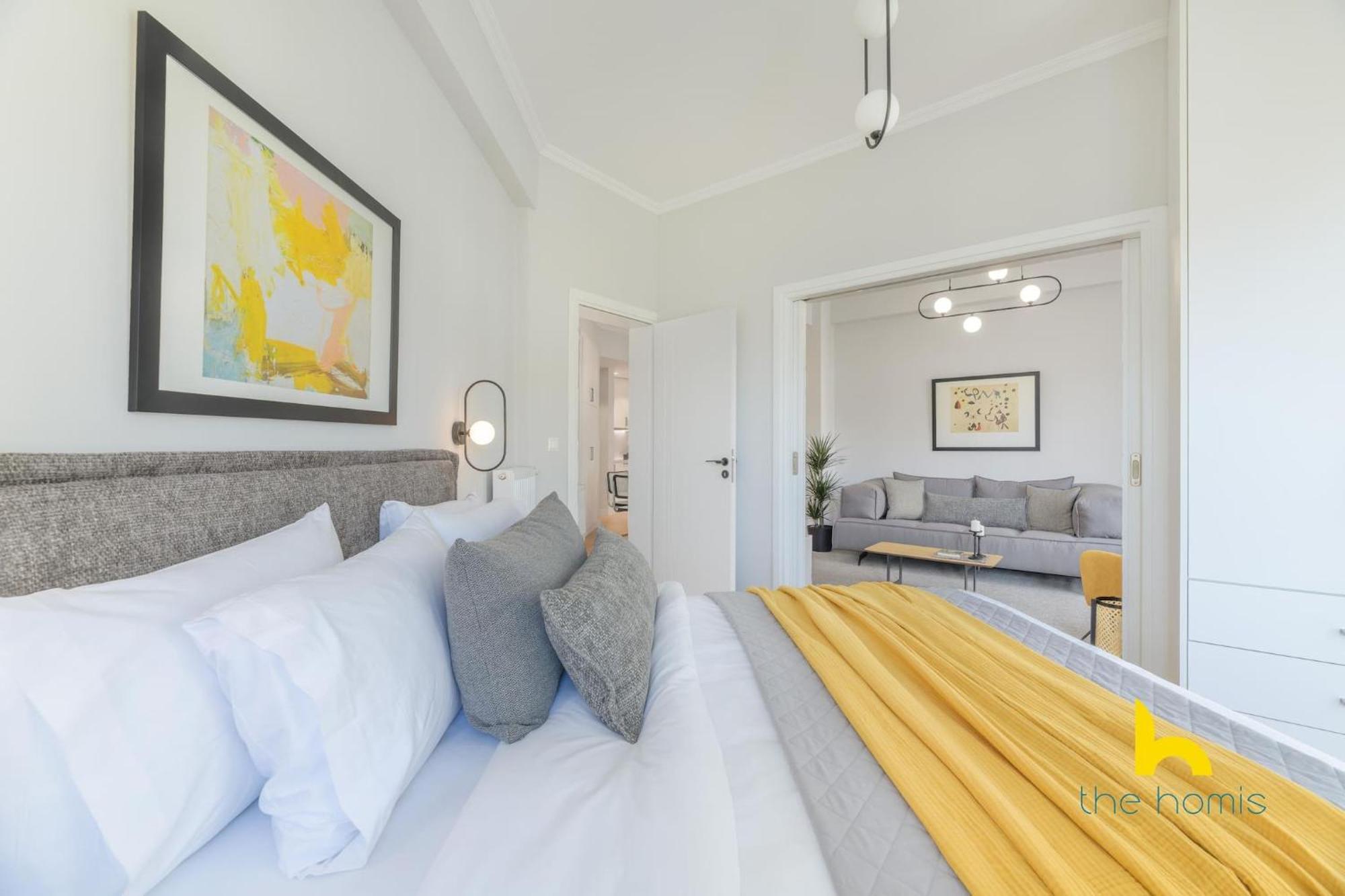 Sun-Splashed 2-Bdr Corner Apartment With Hillside Views! 아테네 외부 사진